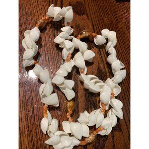Vtg Hawaiian Polynesian Lay Made of Shells 21"